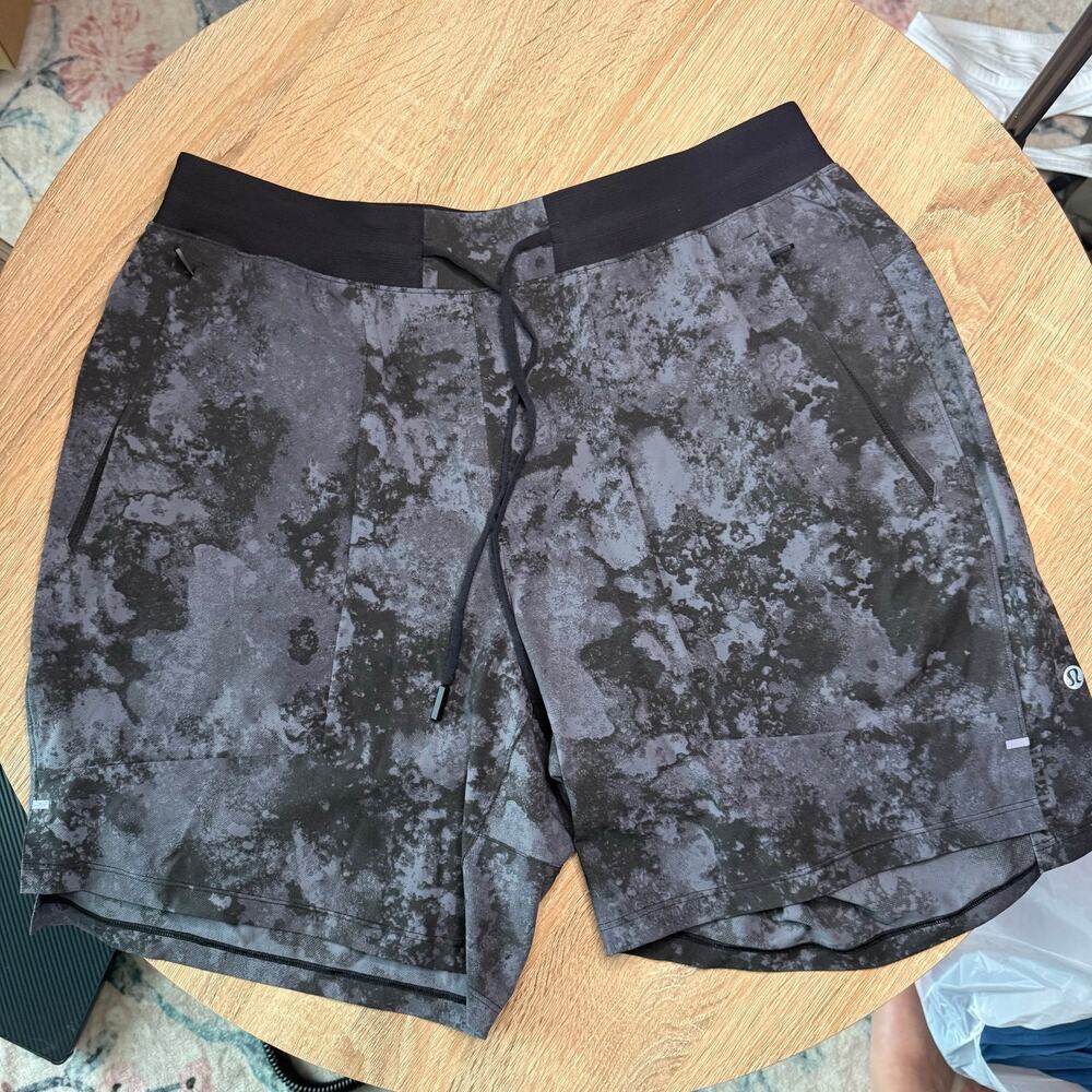LULULEMON TXAB Black Grey License To Train Shorts 7" Lined Men's large